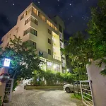 Hotel Mint Montvert, Baner