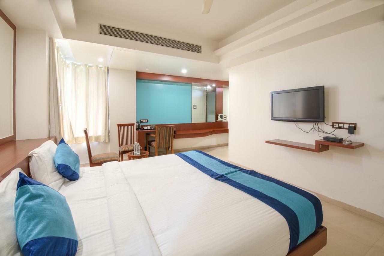 Mint Montvert, Baner 3* Pune